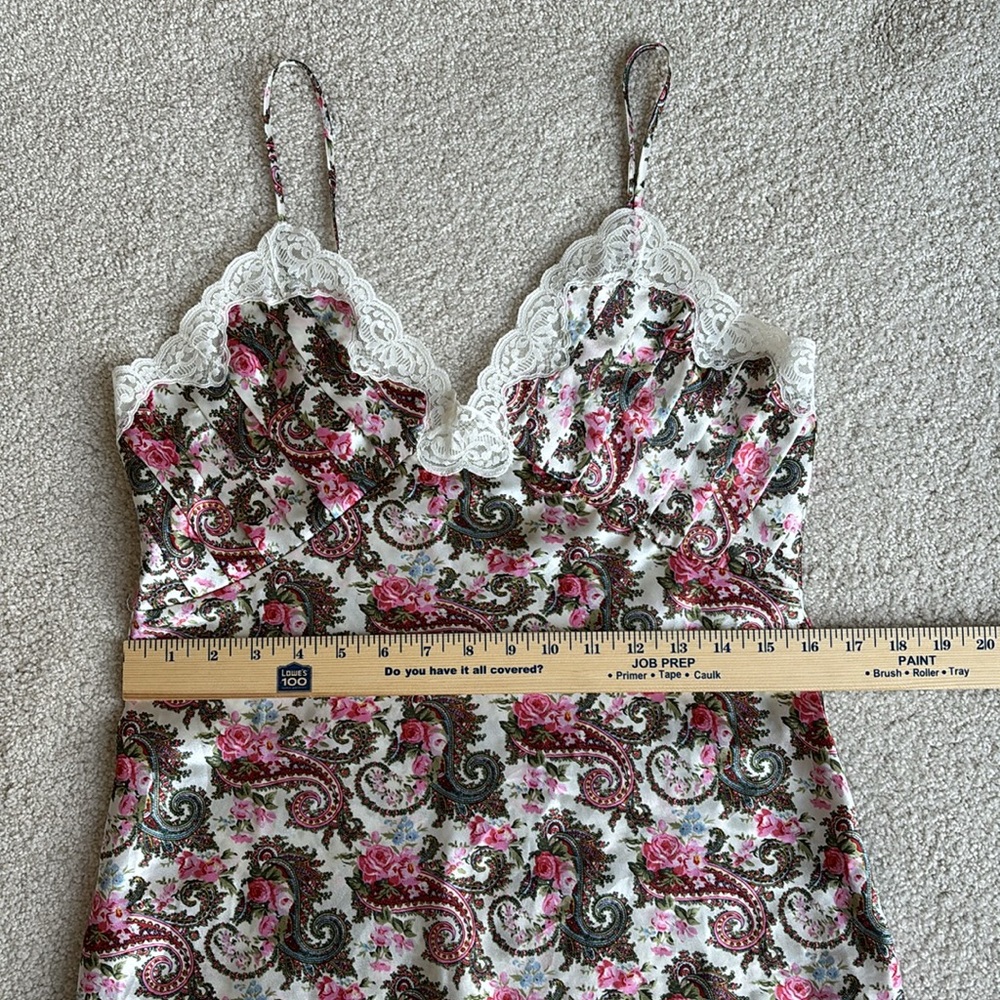 Vintage Y2K Victoria Secret Pink‎ Floral Lace Pleated Satin Nightgown Size Small - Picture 10 of 14
